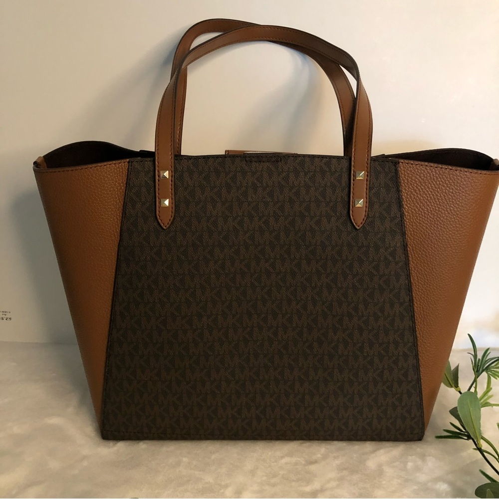Michael Kors Karlie Large Tote, Brown Multi, NWT - Picture 2 of 6